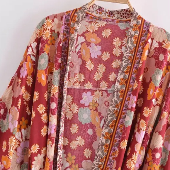 Wine Floral Bohemian Short Floral Kimono Wrap Top - Picture 4 of 12